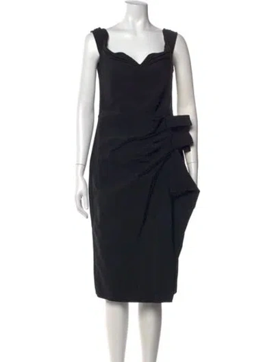 Pre-owned Chiara Boni Bateau Neckline Knee-length Dress In Black