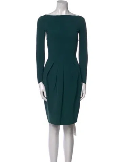 Pre-owned Chiara Boni Bateau Neckline Knee-length Dress In Green