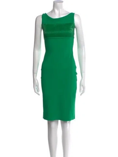 Pre-owned Chiara Boni Bateau Neckline Knee-length Dress In Green