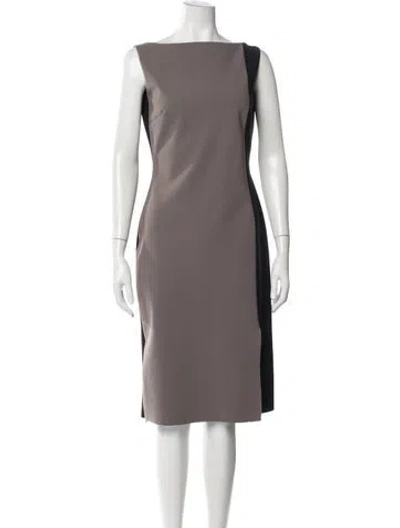 Pre-owned Chiara Boni Bateau Neckline Knee-length Dress In Grey