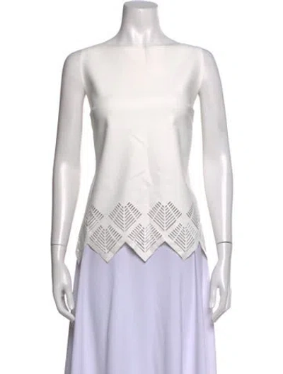 Pre-owned Chiara Boni Bateau Neckline Sleeveless Top In White
