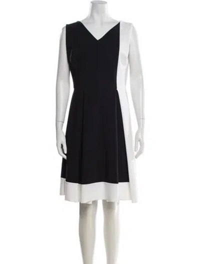 Pre-owned Chiara Boni Colorblock Pattern Knee-length Dress In Black
