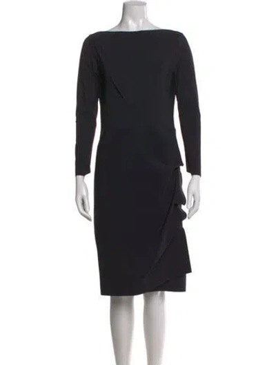 Pre-owned Chiara Boni Off-the-shoulder Knee-length Dress In Black