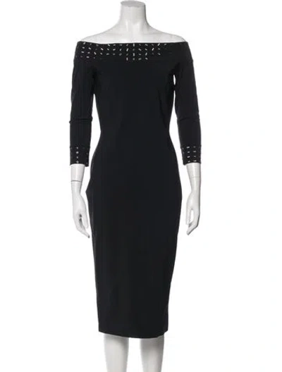 Pre-owned Chiara Boni Off-the-shoulder Knee-length Dress In Black