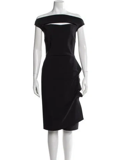 Pre-owned Chiara Boni Off-the-shoulder Knee-length Dress In Black