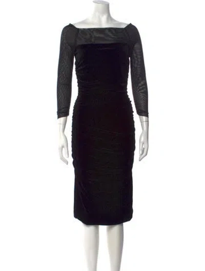 Pre-owned Chiara Boni Off-the-shoulder Knee-length Dress In Black