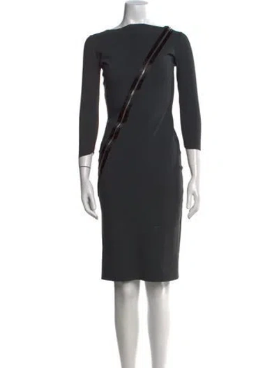Pre-owned Chiara Boni One-shoulder Knee-length Dress In Gray