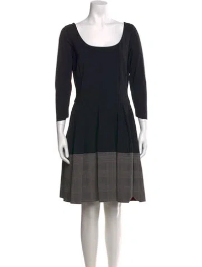 Pre-owned Chiara Boni Scoop Neck Mini Dress In Black