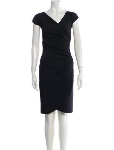 Pre-owned Chiara Boni V-neck Knee-length Dress In Black