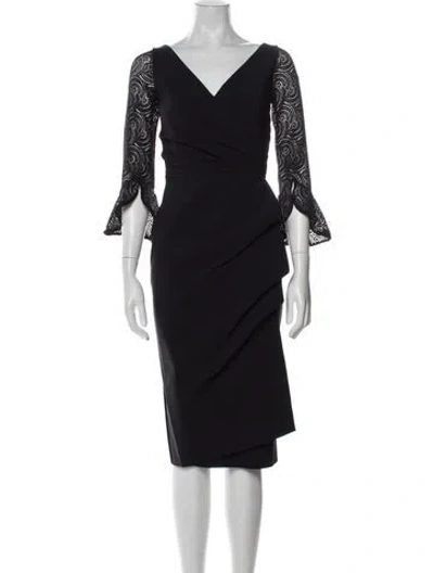 Pre-owned Chiara Boni V-neck Knee-length Dress In Black