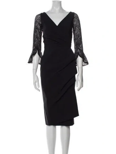 Pre-owned Chiara Boni V-neck Knee-length Dress In Black