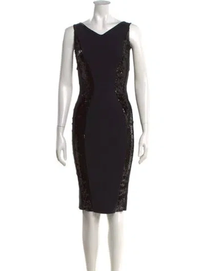 Pre-owned Chiara Boni V-neck Knee-length Dress In Black