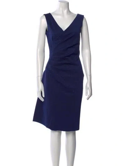 Pre-owned Chiara Boni V-neck Knee-length Dress In Blue