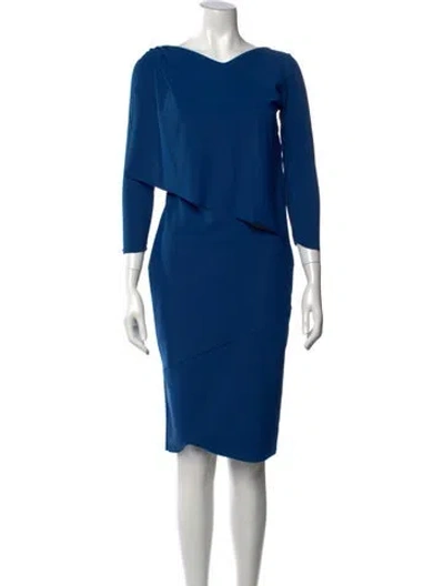 Pre-owned Chiara Boni V-neck Knee-length Dress In Blue