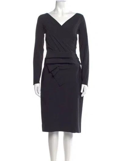 Pre-owned Chiara Boni V-neck Midi Length Dress In Blue