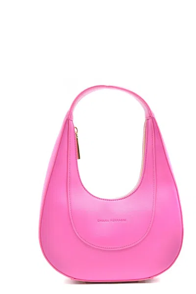 CHIARA FERRAGNI CHIARA FERRAGNI SHOULDER BAG WITH SLEEK DESIGN AND FUNCTIONAL ZIPPER CLOSURE