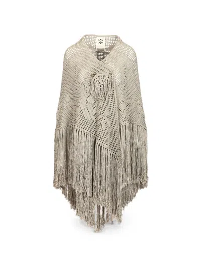Chiara Is Fringe-trim Knitted Shawl In Gray