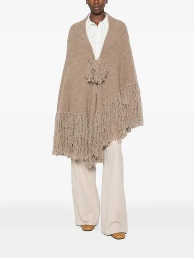 CHIARA IS `PEONIA` CAPE