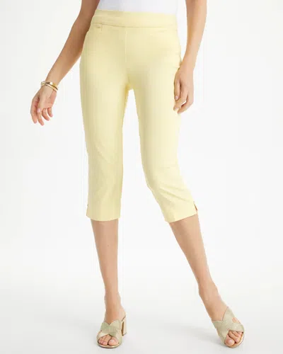 Chico's Brigitte Slim Rivet Pull-on Capri Pants In Yellow In Gold