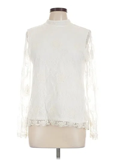 Pre-owned Chico's Long Sleeve Blouse In Ivory