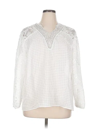 Pre-owned Chico's Long Sleeve Blouse In White