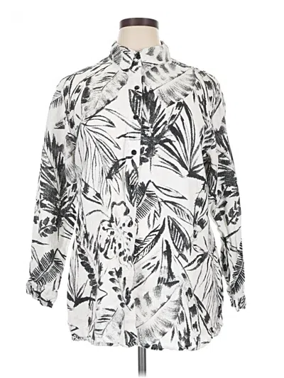 Pre-owned Chico's Long Sleeve Blouse In White