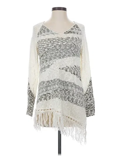 Pre-owned Chico's Poncho In Ivory