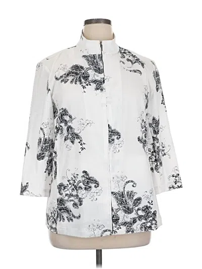 Pre-owned Chico's Raincoat In White