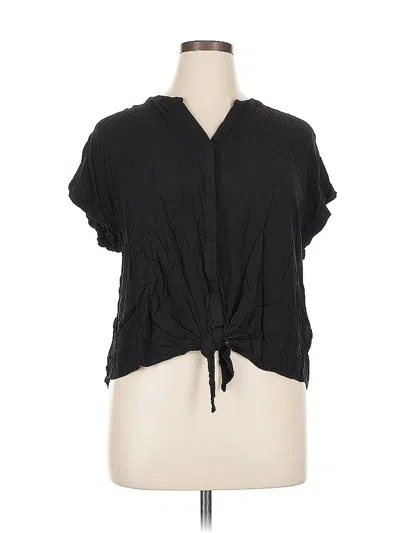 Pre-owned Chico's Short Sleeve Blouse In Black