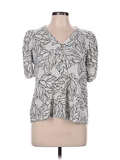Pre-owned Chico's Short Sleeve Blouse In Gray