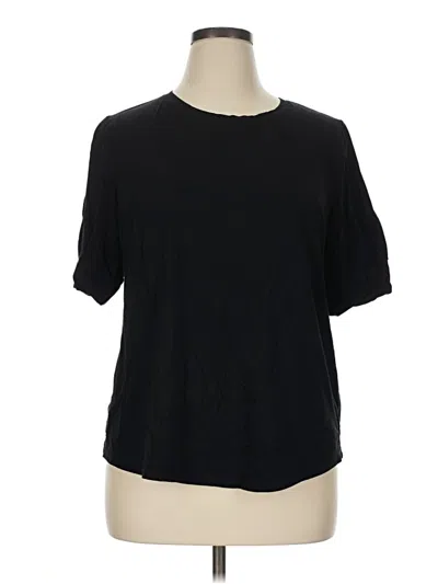Pre-owned Chico's Short Sleeve T-shirt In Black