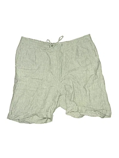 Pre-owned Chico's Shorts In Green