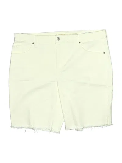 Pre-owned Chico's Shorts In Ivory