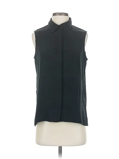 Pre-owned Chico's Sleeveless Blouse In Black