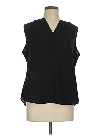 Pre-owned Chico's Sleeveless Blouse In Black