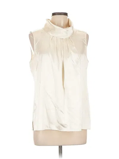 Pre-owned Chico's Sleeveless Blouse In White