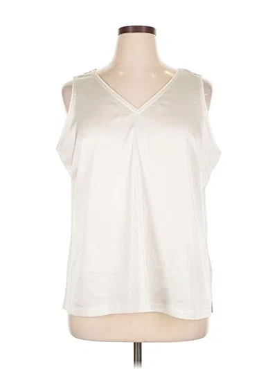 Pre-owned Chico's Sleeveless Blouse In White