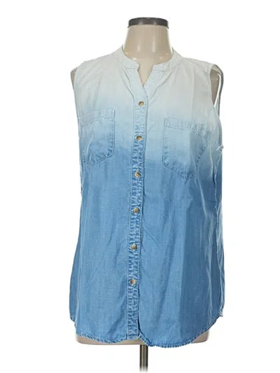 Pre-owned Chico's Sleeveless Button Down Shirt In Blue