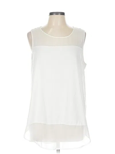 Pre-owned Chico's Sleeveless T-shirt In White