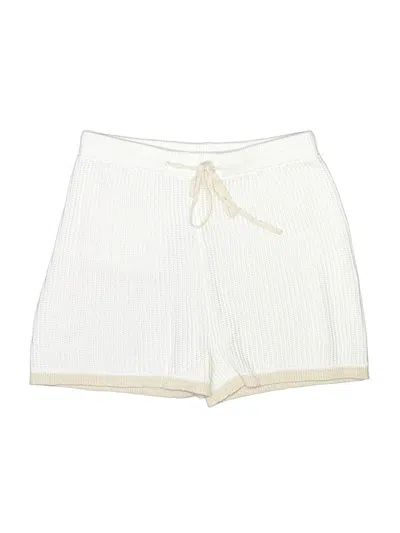 Pre-owned Chicwish Shorts In Ivory
