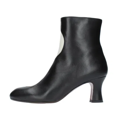 Chie Mihara Boots In Beige Chiari E Naturali
