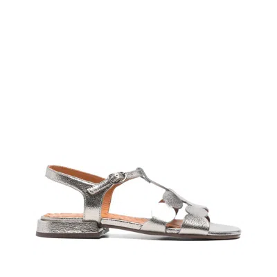 Chie Mihara Scalloped T-strap Flat Sandals In Gray