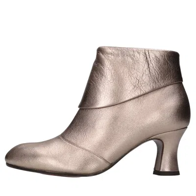 Chie Mihara Boots In Gray