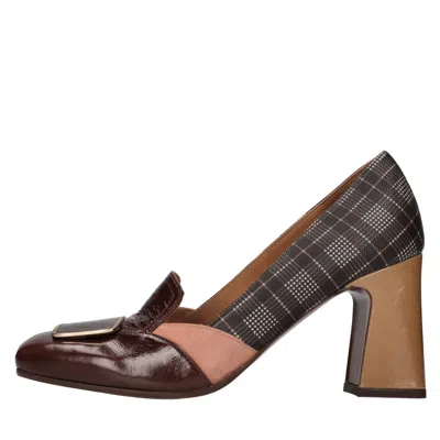 Chie Mihara Flat Shoes In Brown