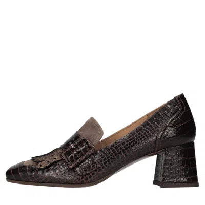 Chie Mihara Flat Shoes In Brown