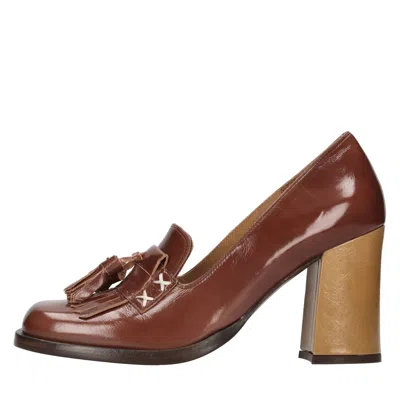 Chie Mihara Flat Shoes In Brown