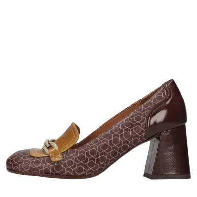 Chie Mihara Flat Shoes In Brown