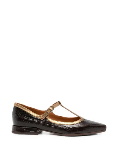 Chie Mihara Gatui Leather Pumps In Black