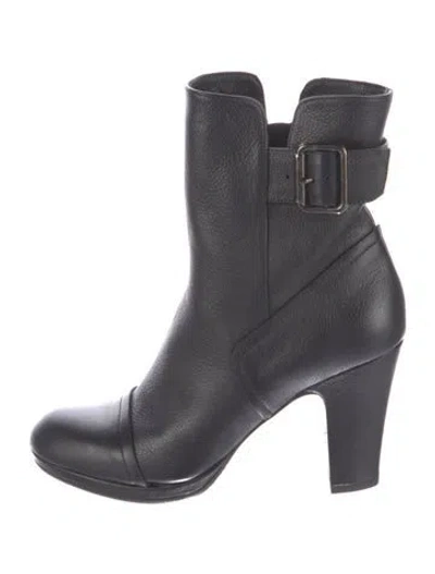 Pre-owned Chie Mihara Leather Boots In Black