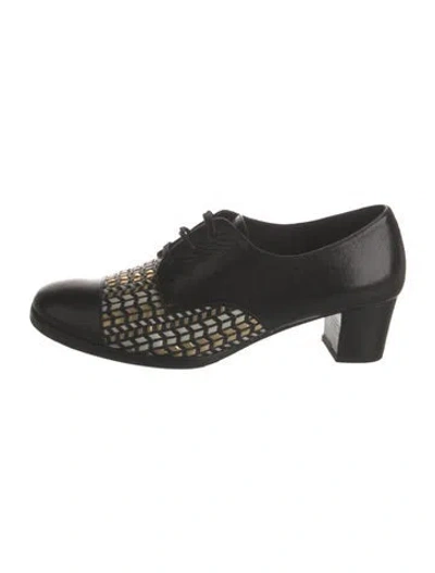 Pre-owned Chie Mihara Leather Patterned Pumps In Black